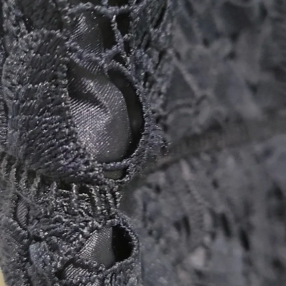 WHBM Lace Midi |Officer Blue (Navy) | Size 14 👗 - Picture 11 of 16